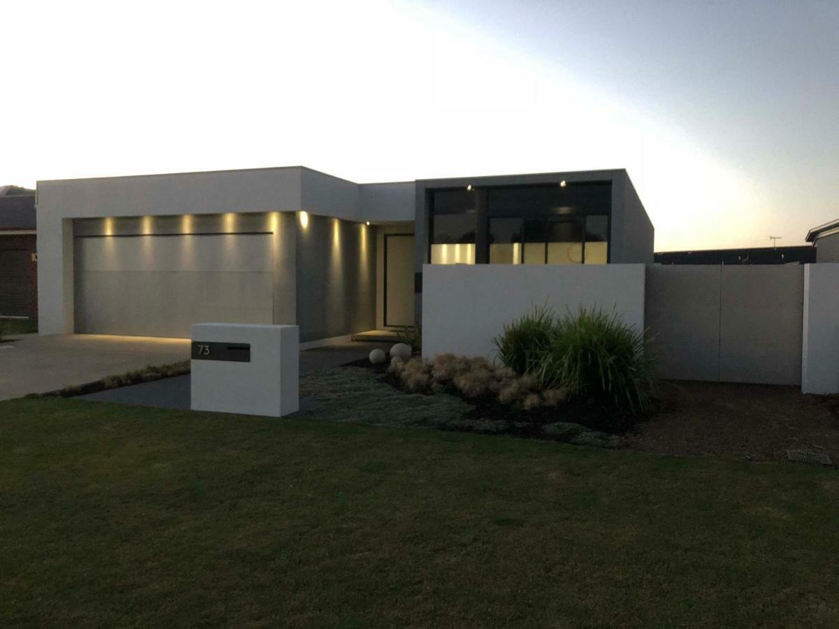 The Sinatra Holiday House - Couples Retreat Mulwala Exterior photo