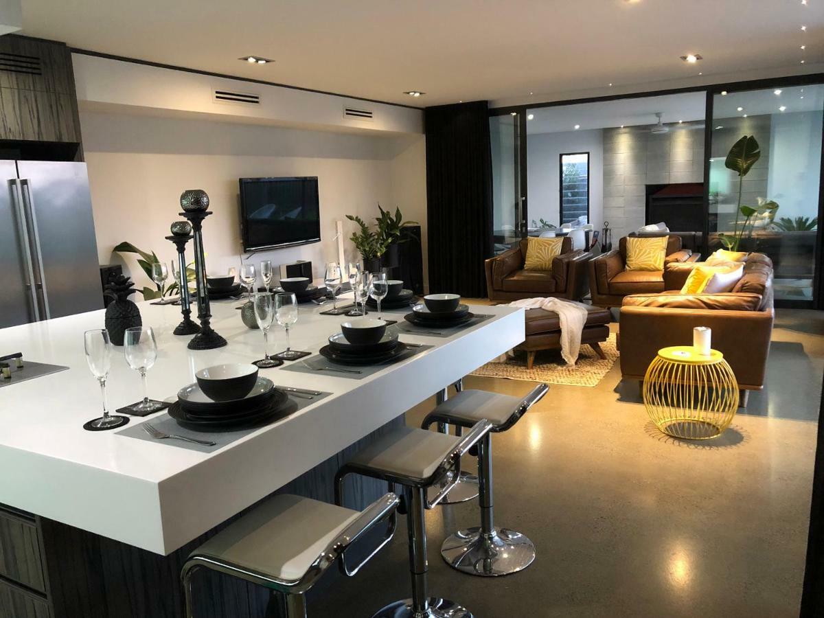 The Sinatra Holiday House - Couples Retreat Mulwala Exterior photo
